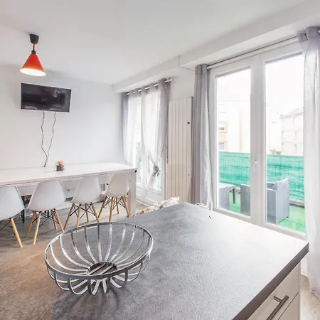 Nice Flat With Large Terrace Near The Centre Of Rouen - Welkeys *